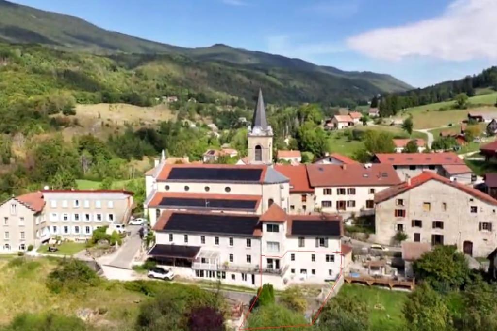 Magnifique Maison Renovee, 10Pers Rencurel Екстер'єр фото